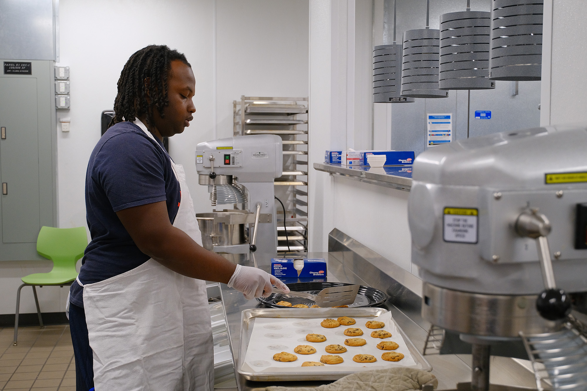 Independence Landing - Resident preparing cookies